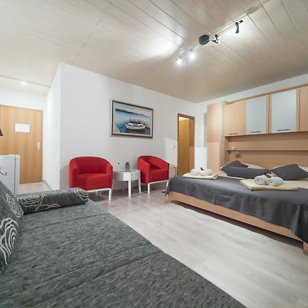 Lanterna Rooms 투라니 외부 사진